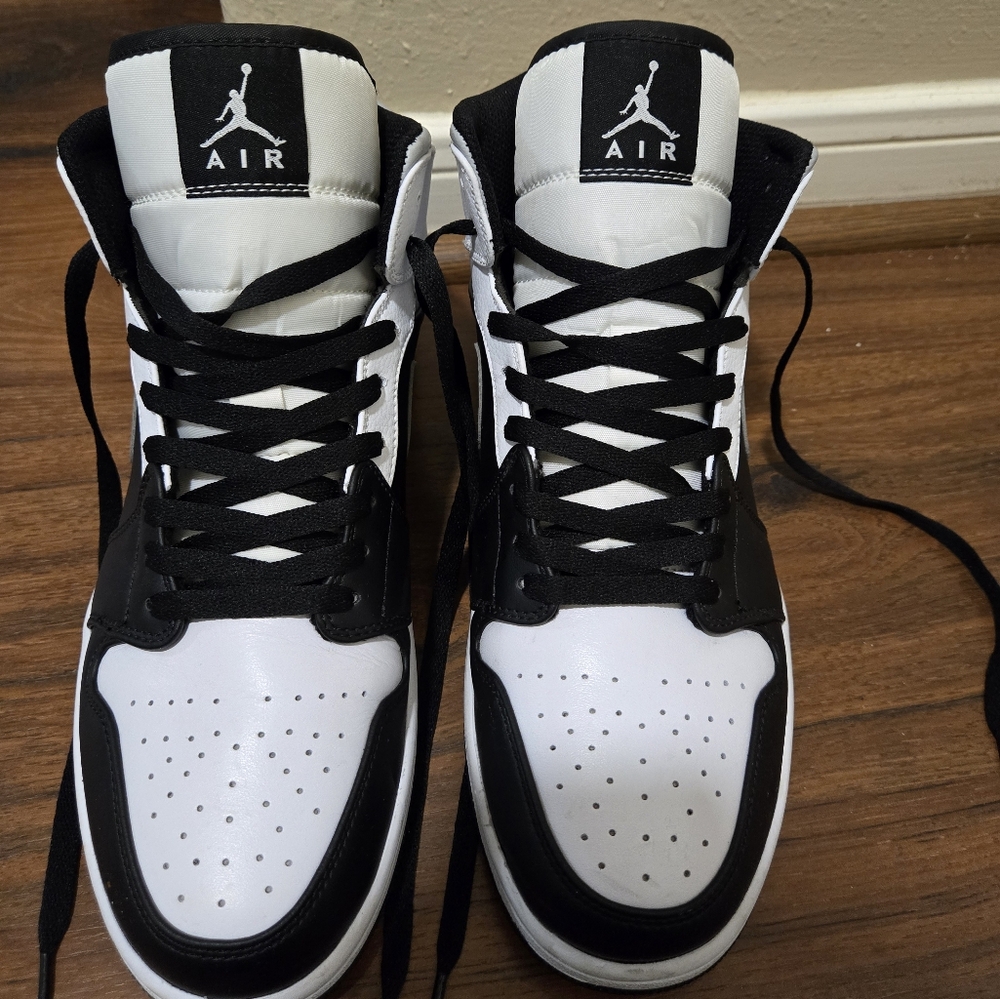 NIKE Jordan 1 White Shadow Mens athletic shoe